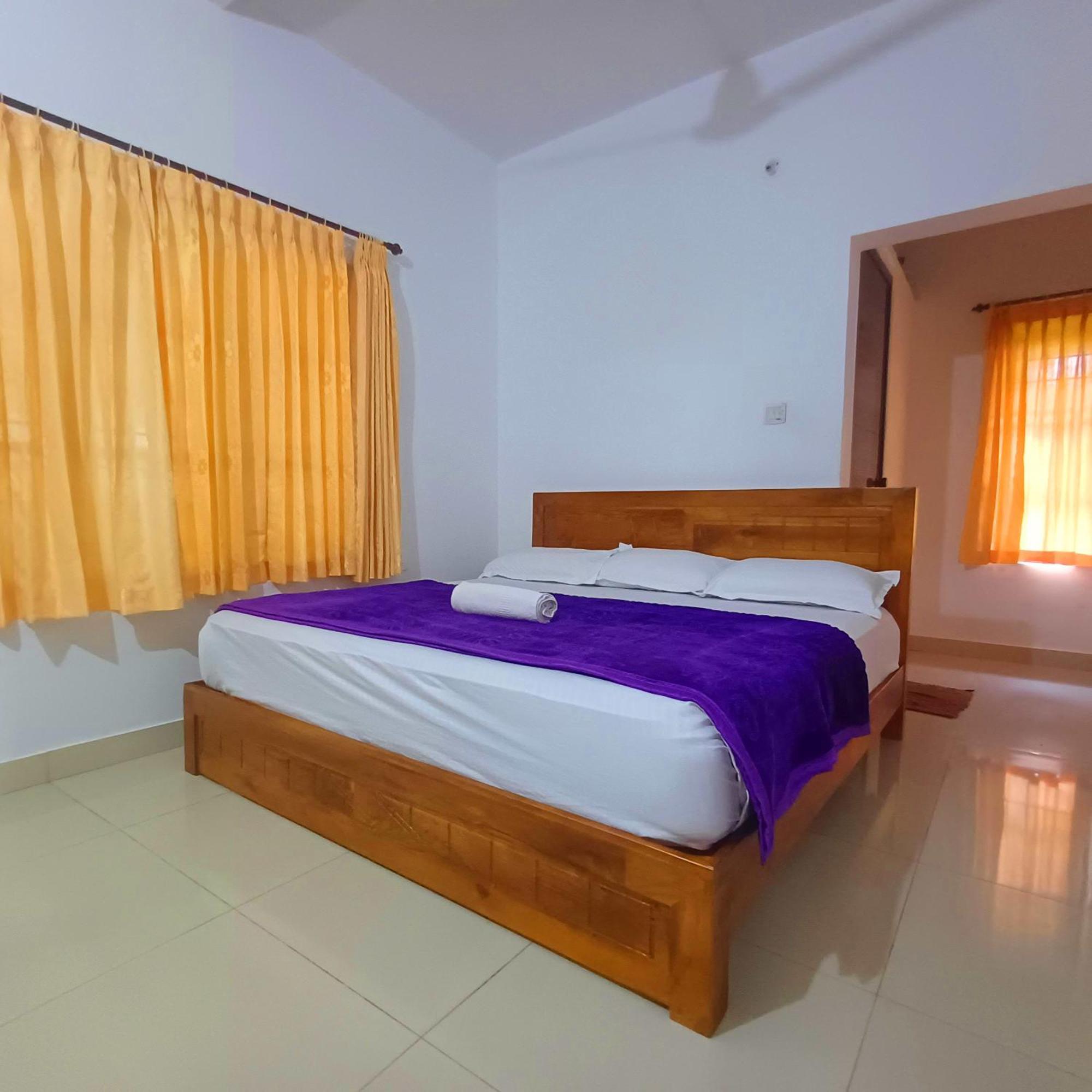 Wayanad Empire Budget Villa 칼파타 외부 사진